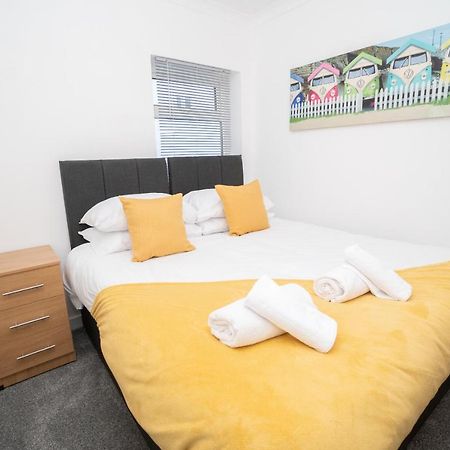 Business Friendly 3Br Home - King Size Beds & Centrally Located Swansea Esterno foto
