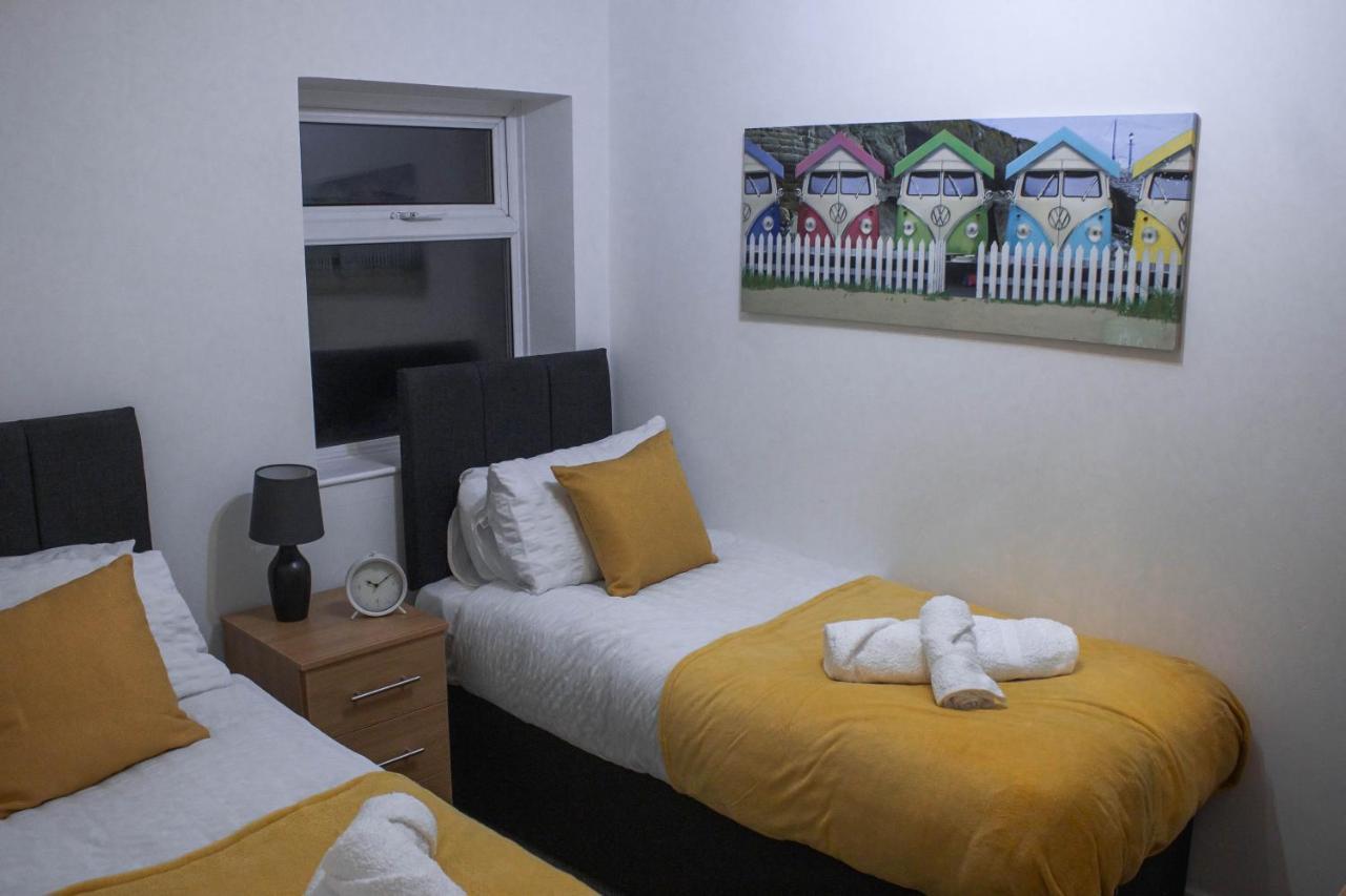 Business Friendly 3Br Home - King Size Beds & Centrally Located Swansea Esterno foto