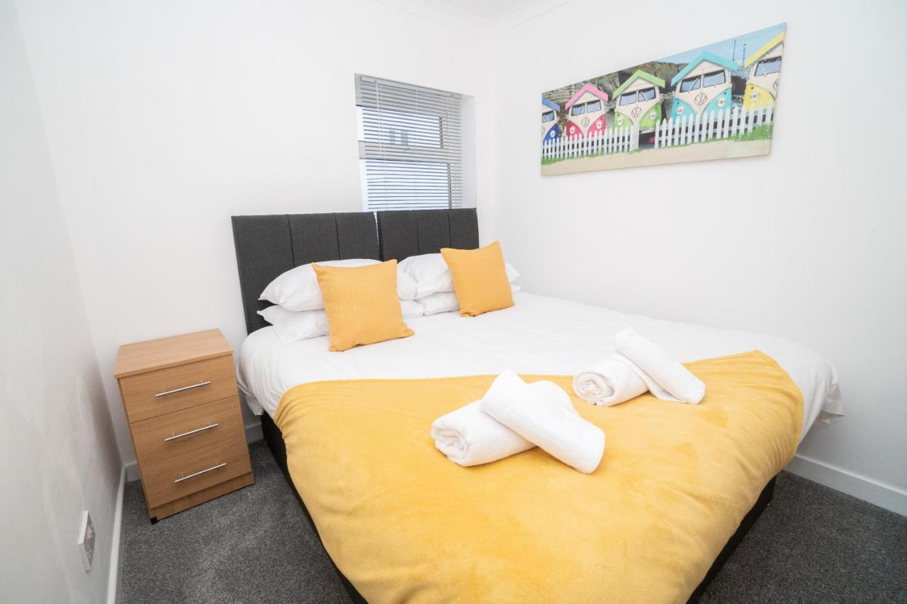 Business Friendly 3Br Home - King Size Beds & Centrally Located Swansea Esterno foto