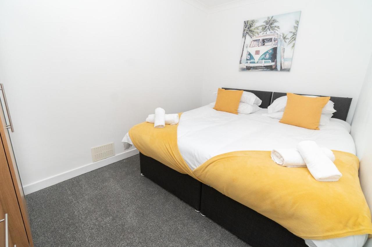 Business Friendly 3Br Home - King Size Beds & Centrally Located Swansea Esterno foto