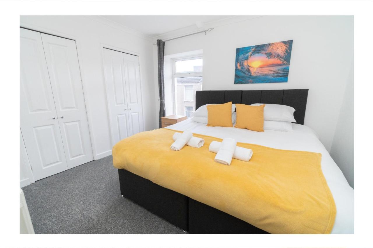 Business Friendly 3Br Home - King Size Beds & Centrally Located Swansea Esterno foto